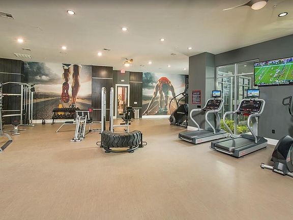 3rd image of 3509 Elgin St #354