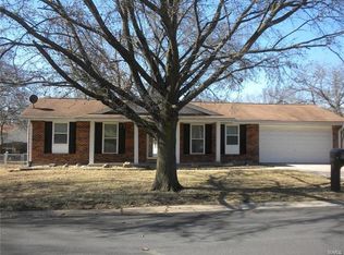 7 Edgemont Rd, Saint Peters, MO 63376