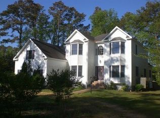 6054 Martins Point Rd, Kitty Hawk, NC 27949