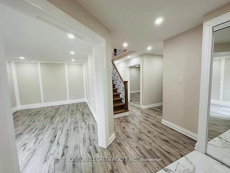24 Sullivan Dr — Photo 5