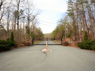 2609 Mackintosh Lake Ln, Whitsett, NC 27377