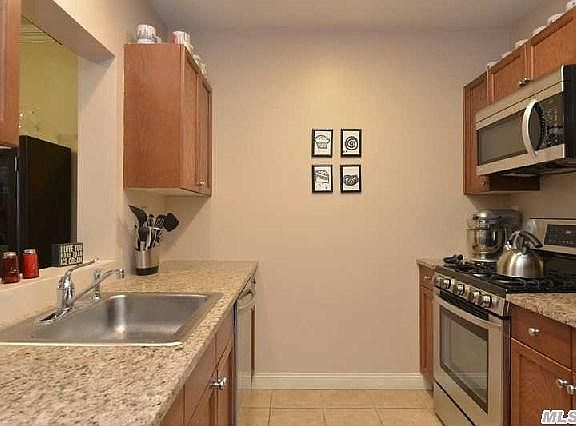 5th image of 130 Post Ave #000