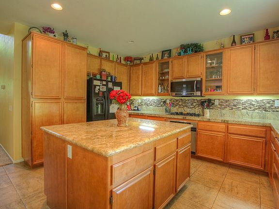 4th image of 31231 Old Trail Cir