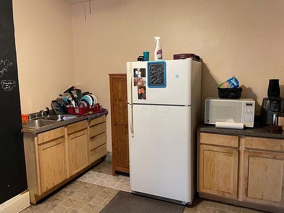 4th image of 20 S Williams St #22