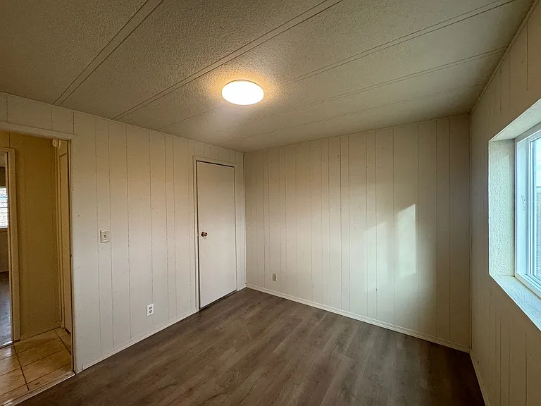 170 S Outlook Rd — Photo 8