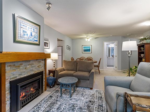 5th image of 1242 Town Centre Blvd #204
