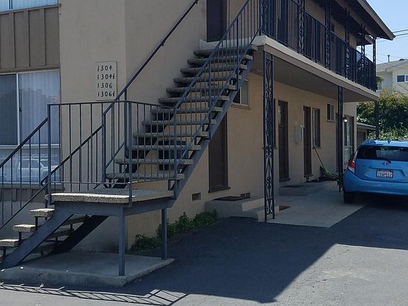 2nd image of 1304 Manhattan Beach Blvd