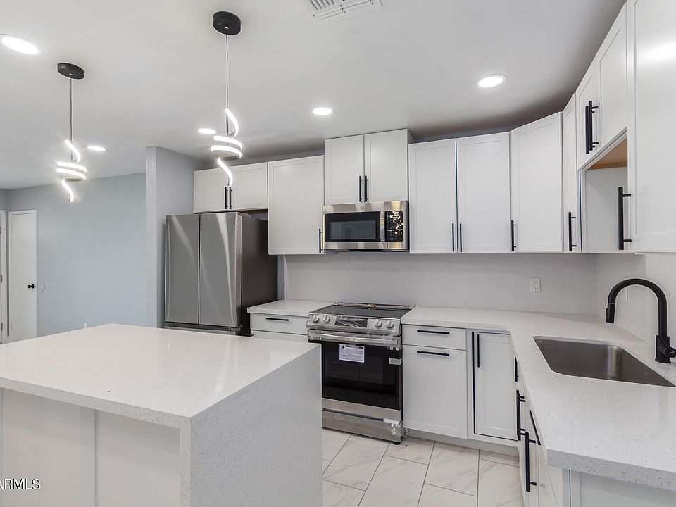 1st image of 414 E CODY Drive