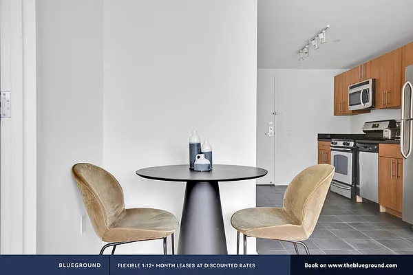 Rented by The Blueground | media 6