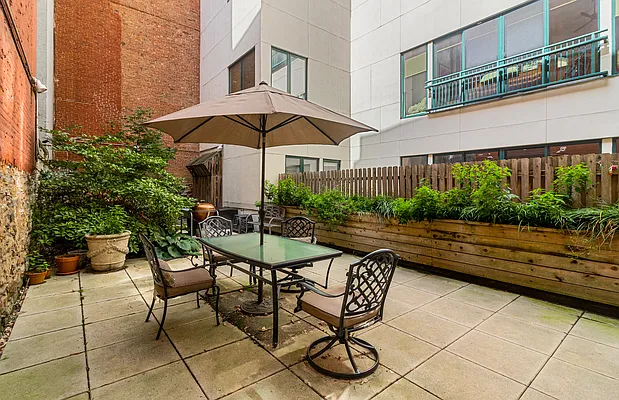 Sold by Compass | media 1