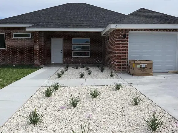 611 W La Quinta Dr, Pharr, TX 78577