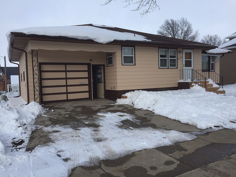 115 East 5th St, REMSEN, IA