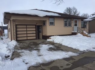 115 E 5th St, Remsen, IA 51050