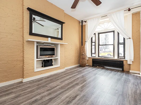 107 W 106th St #A, New York, NY 10025