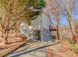 226 Westwood Ave #B, Swannanoa, NC 28778