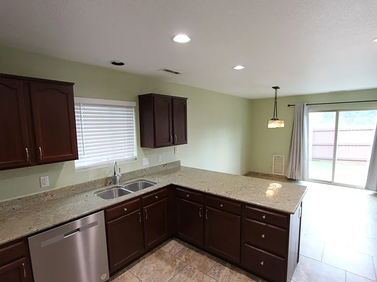 3026 N Joy Ln — Photo 12