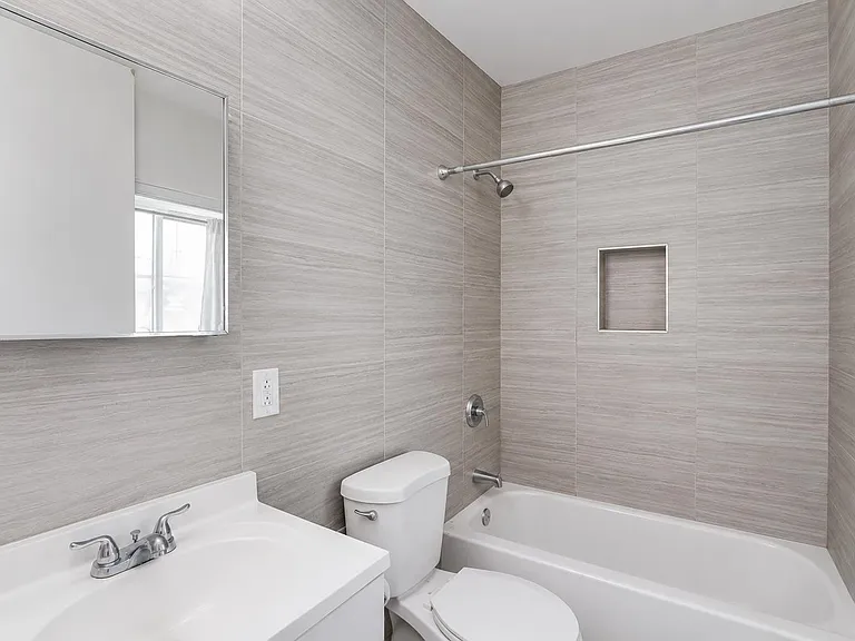 195 Webster Ave #3 — Photo 9