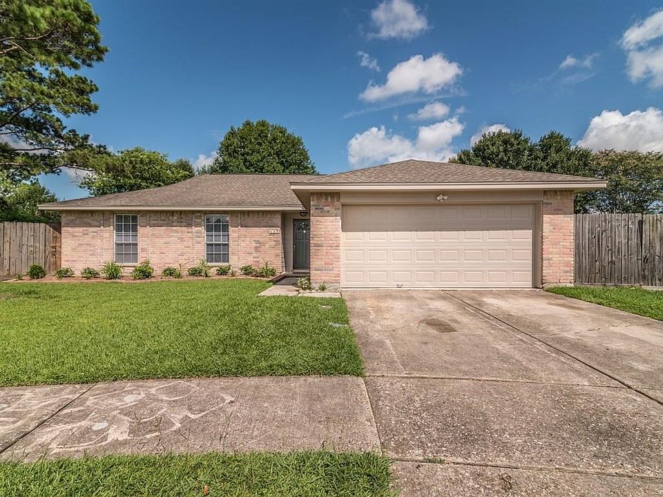 1st image of 117 Misty Brook Ln