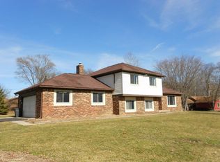 9532 N Pleasant Dr, Fairland, IN