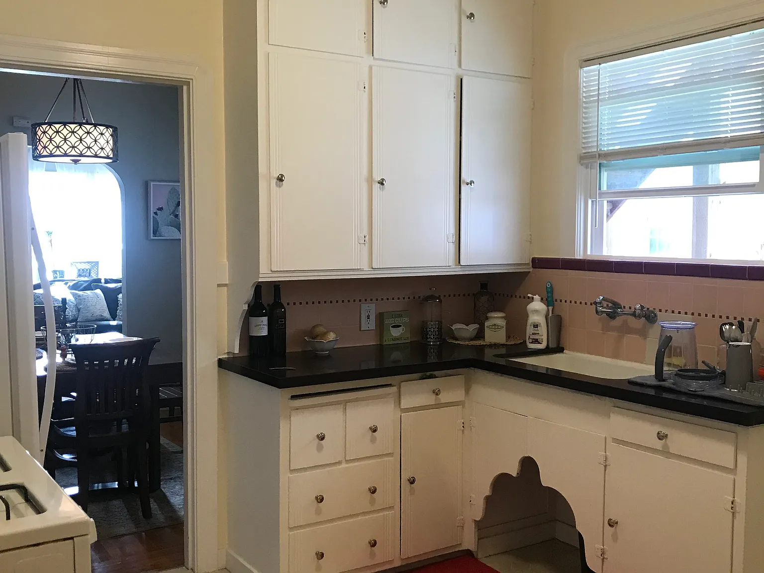 1 bed, 950 sqft, $2,100 — Photo 4