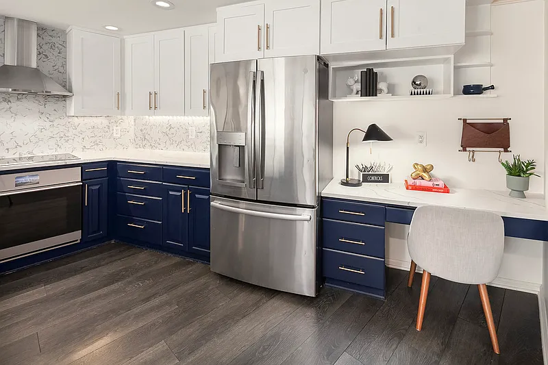 2 bed, 2.0 bath, 1190 sqft, $3,695 — Photo 3