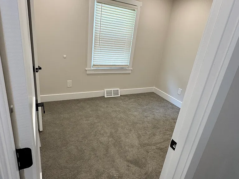 311 Renee Ln — Photo 11