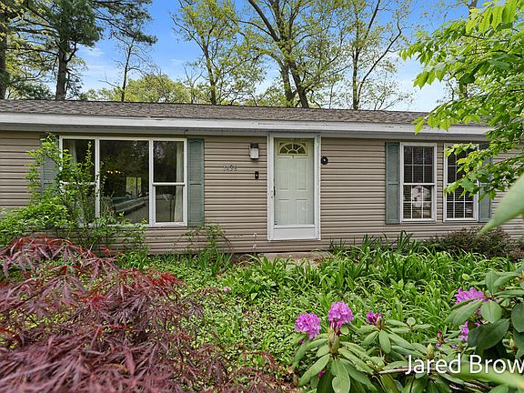 2nd image of 1436 Auble Rd
