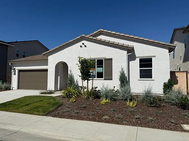 10350 Ducasse Way — Photo 1