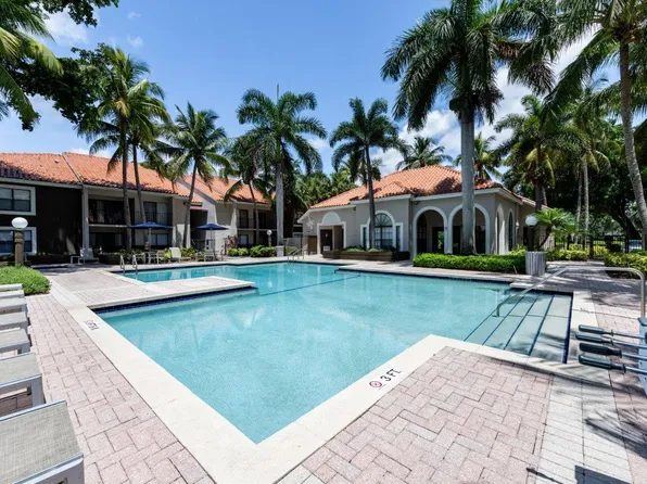 Village Place Apartment Homes