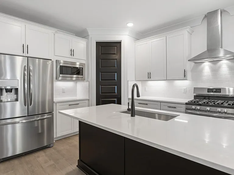 217 Eastmoreland St #A — Photo 30