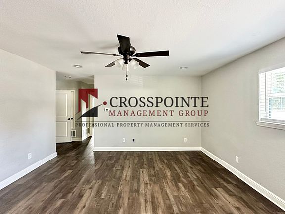 4th image of 300 Pecan St APT 6