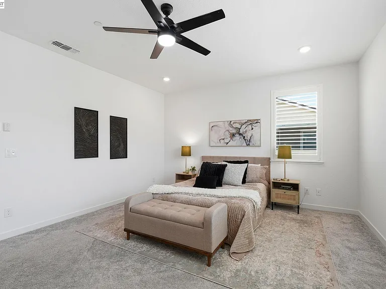 1550 Plumas Dr — Photo 48