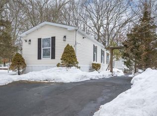 38 Torch Ln, Coventry, RI 02816
