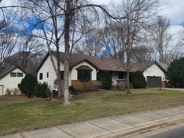 511 Upland Ave NW, Elk River, MN 55330