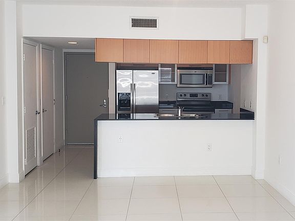 2nd image of 1750 N Bayshore Drive #4905