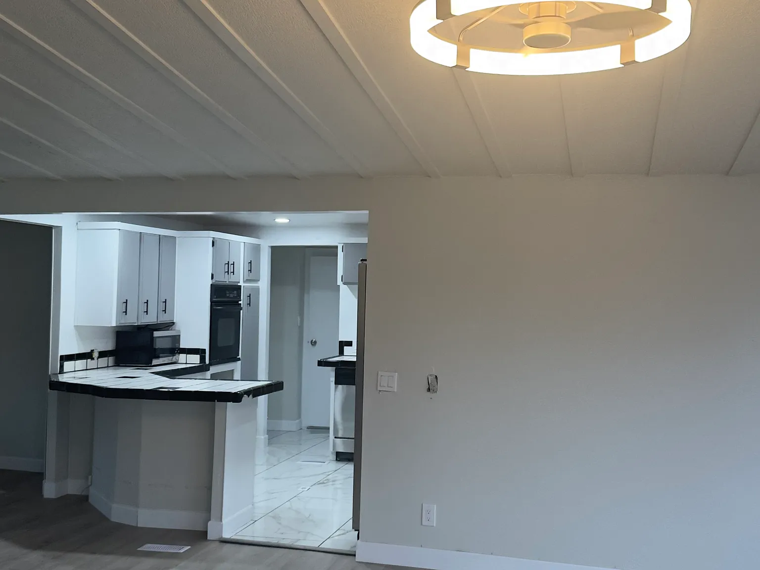 4 bed, 1764 sqft, $4,500 — Photo 4