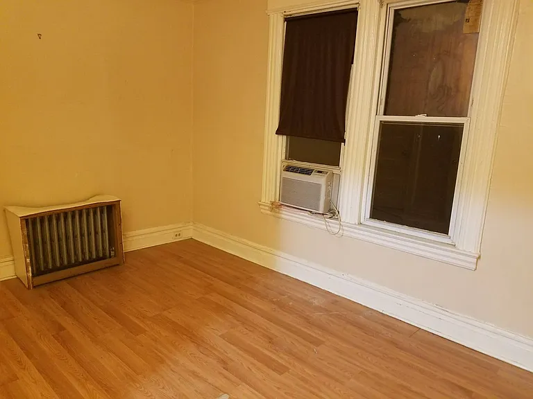 91 S Munn Ave — Photo 3