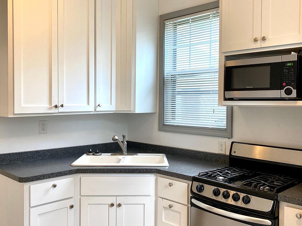 The kitchen has been recently remodeled.