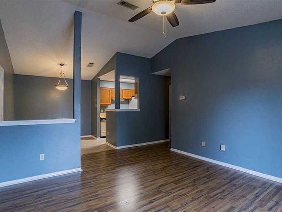 4th image of 2303 W Michigan Ave #6
