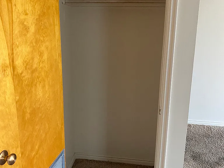 57 W Vine St — Photo 30