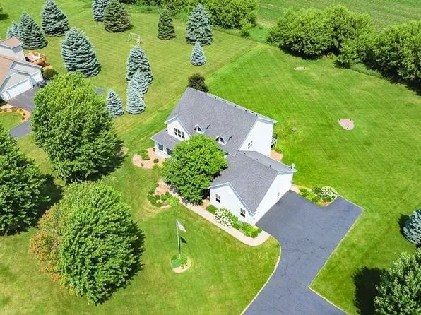 646 Tribute Pkwy, River Falls, WI 54022