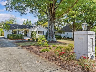 2821 Sharon Rd, Charlotte, NC, 28211