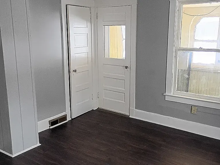 19 Seymour St #3 — Photo 3