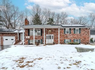 136 Chase Ave, Lowell, MA 01854
