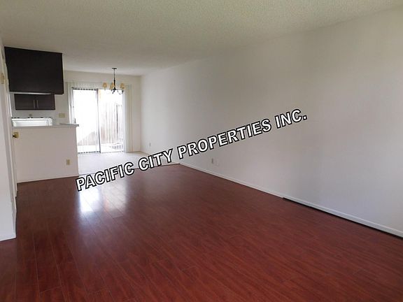 4th image of 4222 Howard Ave APT C