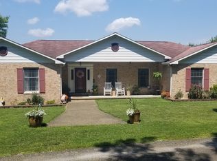 39 W Harmony Heights Way, Saint Marys, WV 26170