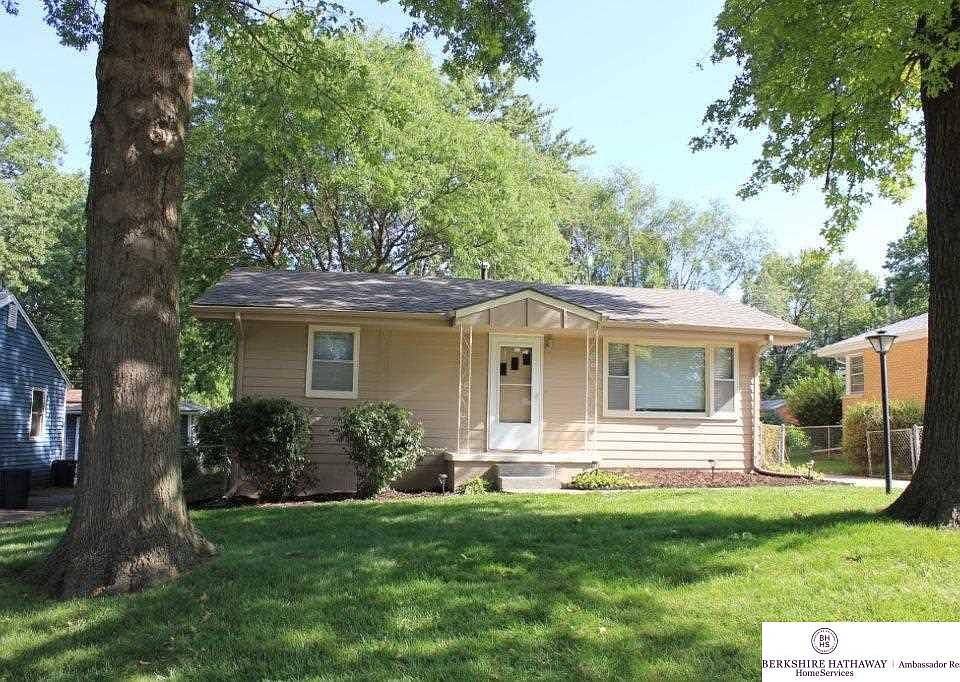 1st image of 3808 Emiline St