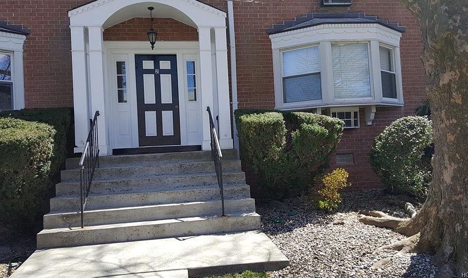 1st image of 2 Oxford Ct APT 8010