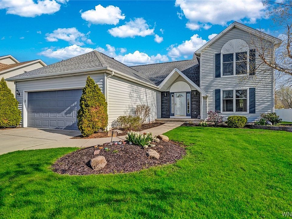 1st image of 149 Woodstream Dr
