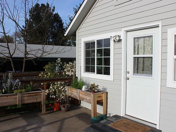 Rear Porch- Herb Garden
